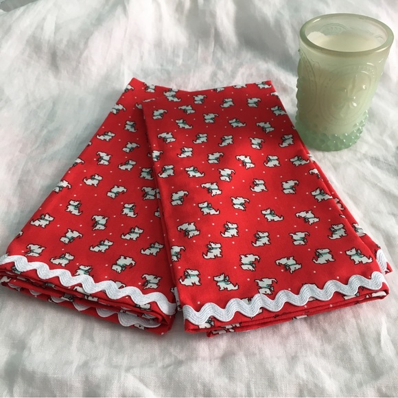 Handmade Retro Style Scottie Dog Holiday Napkins, Set of 2 - Picture 2 of 14